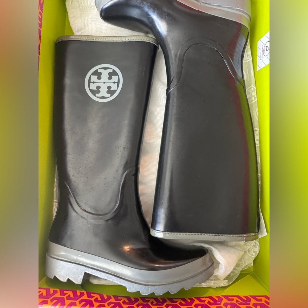 Tory Burch Black and Gray Logo Rainboots size 7